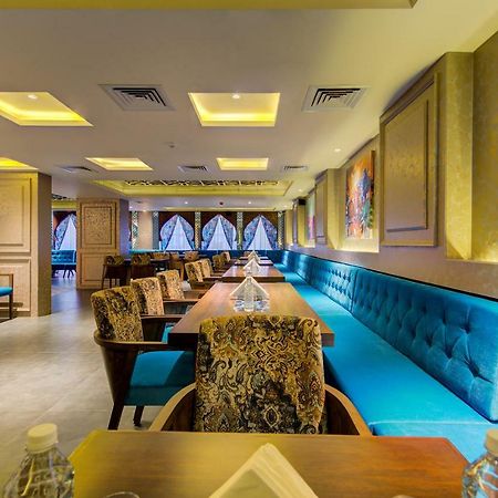 Mumbai House Hotel Juhu Extérieur photo