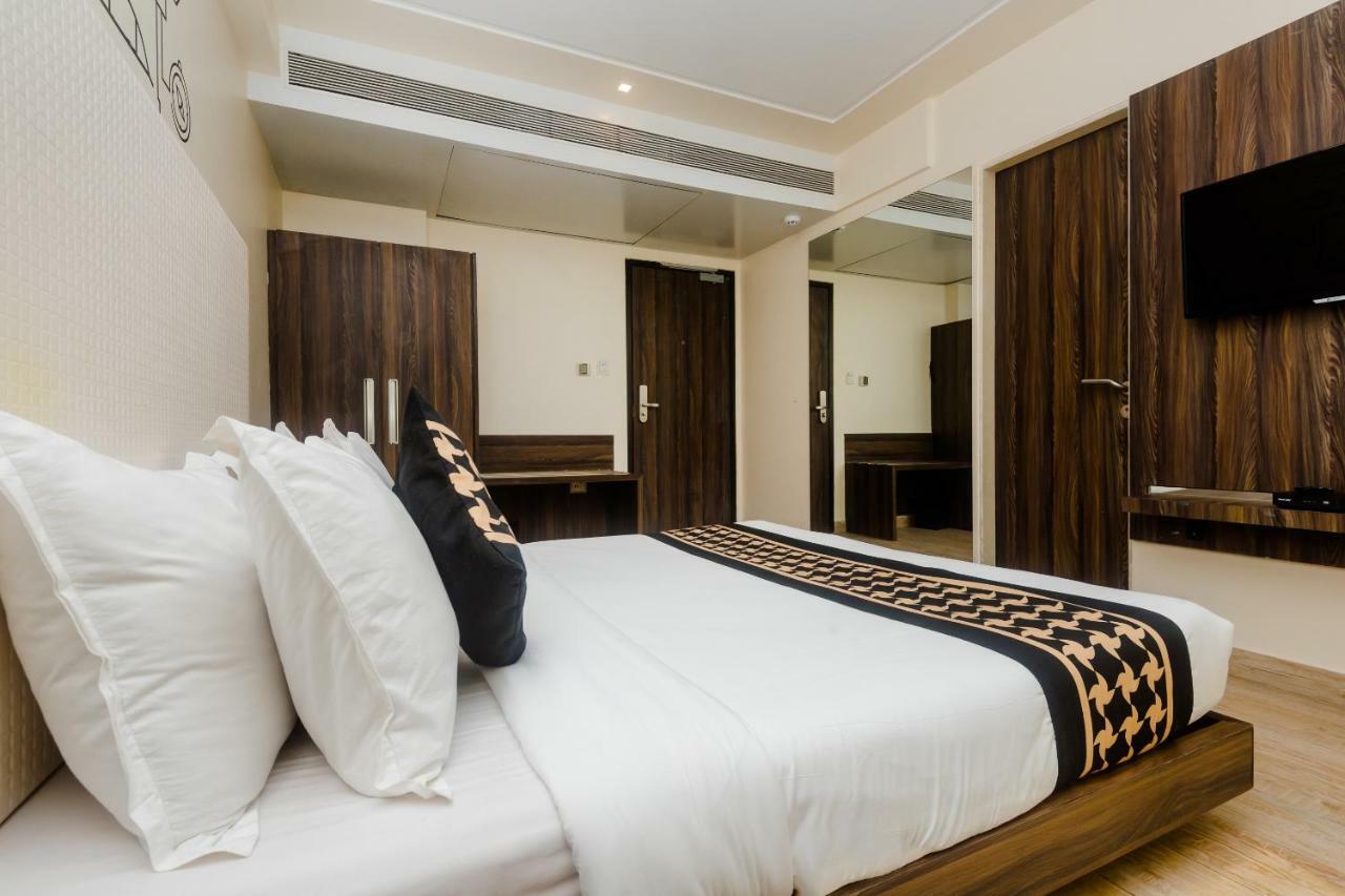Mumbai House Hotel Juhu Extérieur photo