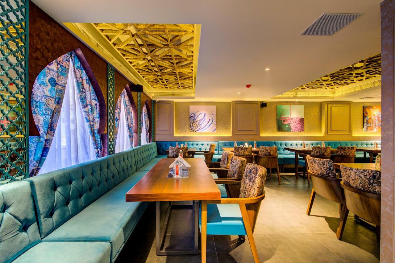 Mumbai House Hotel Juhu Extérieur photo
